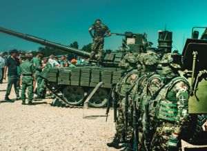 AFP: Uganda autorizează trupe militare în Fâşia Gaza pentru dezarmarea Hamas